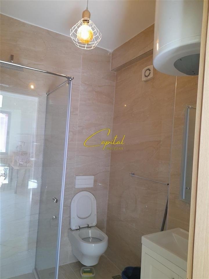 APARTAMENT ME QERA 2+1 FRESKU 520 EURO