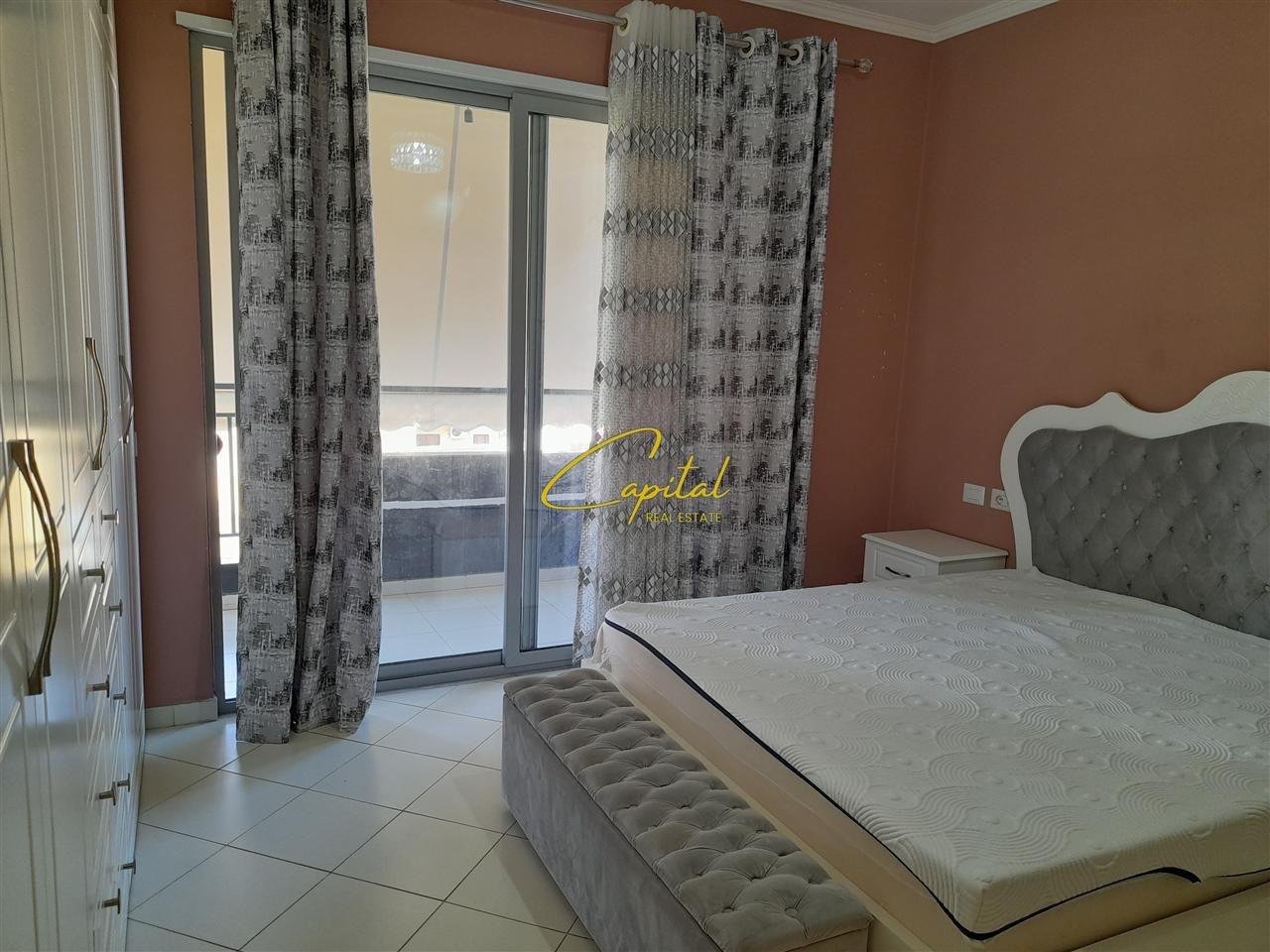 APARTAMENT ME QERA 2+1 FRESKU 520 EURO