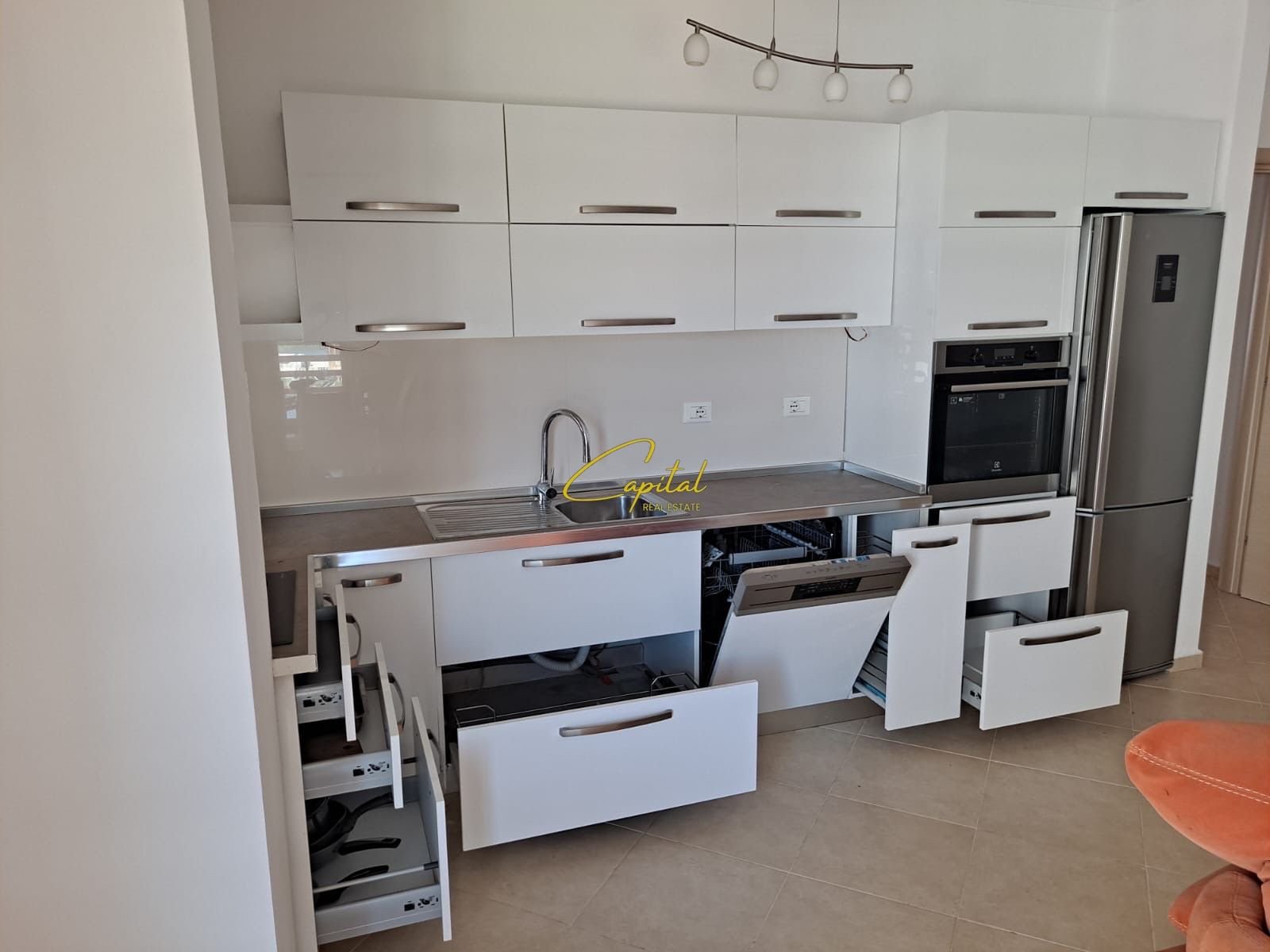 APARTAMENT ME QERA 2+1 KOPSHTI ZOOLOGJIK 85.000 LEKE