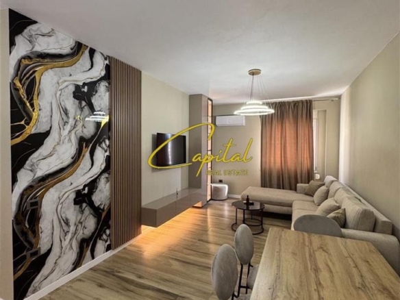 APARTAMENT ME QERA 1+1 RRUGA NDRE MJEDA 60.000 LEKE