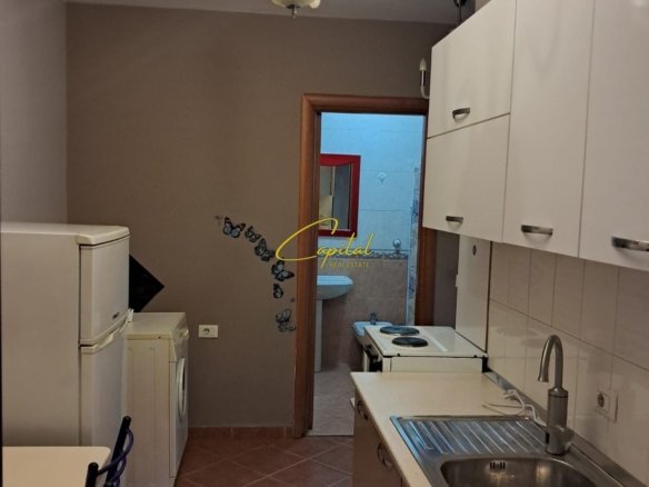 APARTAMENT GARSONIERE ME QERA 40 M2 MYSLYM SHYRI 500 EURO