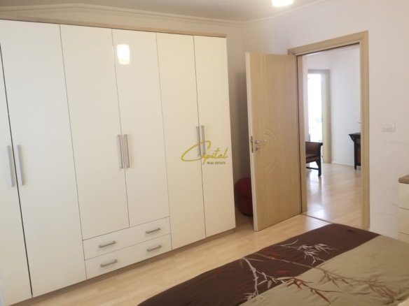 APARTAMENT ME QERA 2+1 ISH BLLOKU 800 EURO
