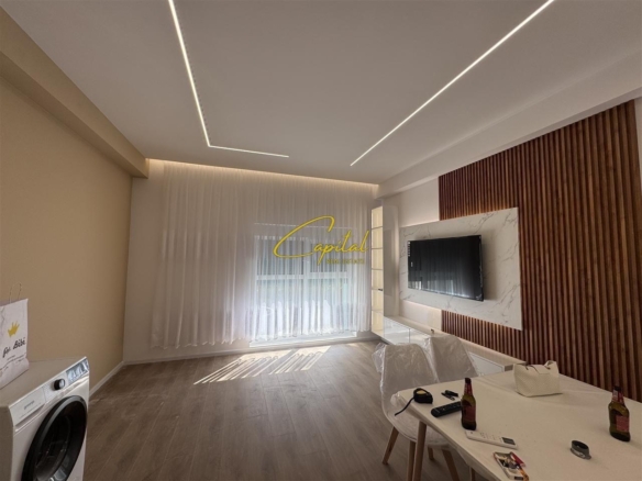 APARTAMENT ME QERA 1+1 ALI DEMI 50.000 LEKE