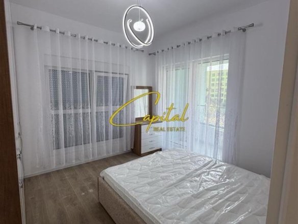APARTAMENT ME QERA 1+1 ALI DEMI 50.000 LEKE