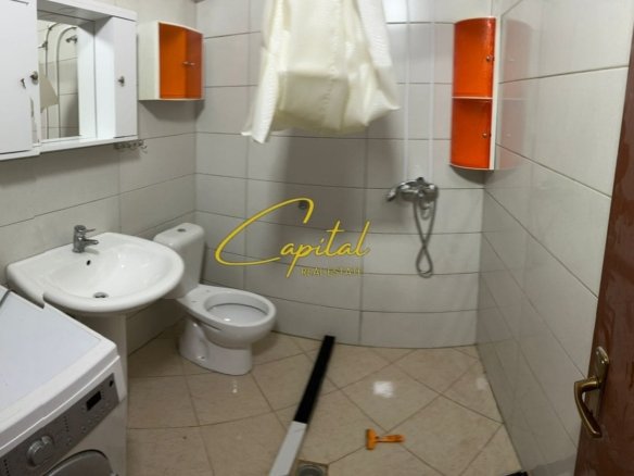 APARTAMENT ME QERA 2+1 RRUGA JORDAN MISJA 650 EURO