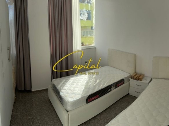 APARTAMENT ME QERA 2+1 RRUGA JORDAN MISJA 650 EURO