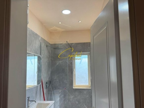 APARTAMENT ME QERA 1+1 RRUGA E DIBRES 60.000 LEKE