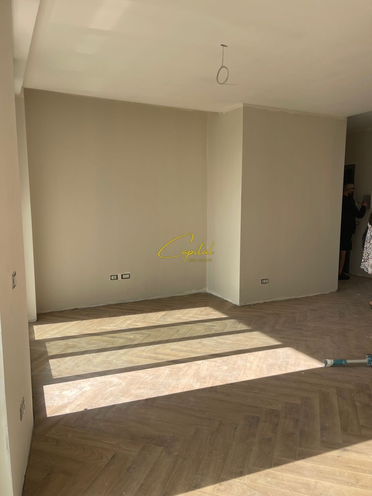 APARTAMENT ME QERA 2+1 REZIDENCA GOLDEN TOWER 800 EURO