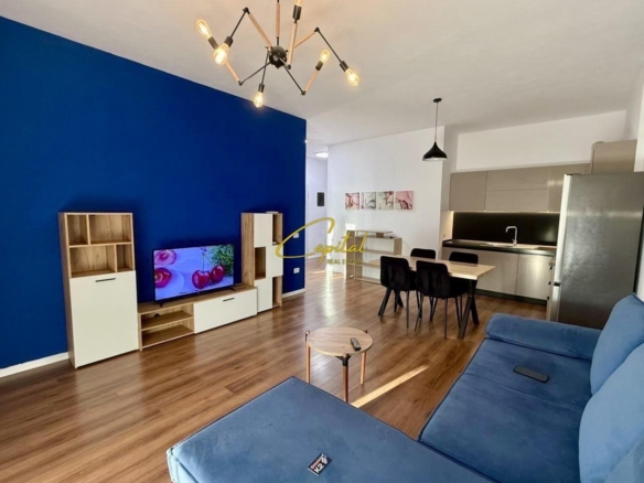 APARTAMENT ME QERA 2+1 5 MAJI 65.000 LEKE