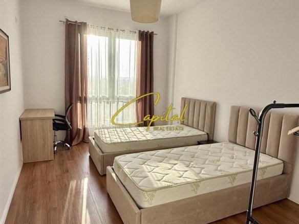 APARTAMENT ME QERA 2+1 5 MAJI 65.000 LEKE