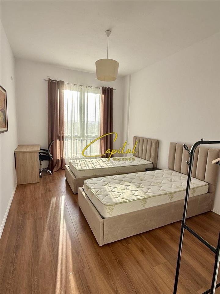 APARTAMENT ME QERA 2+1 5 MAJI 65.000 LEKE