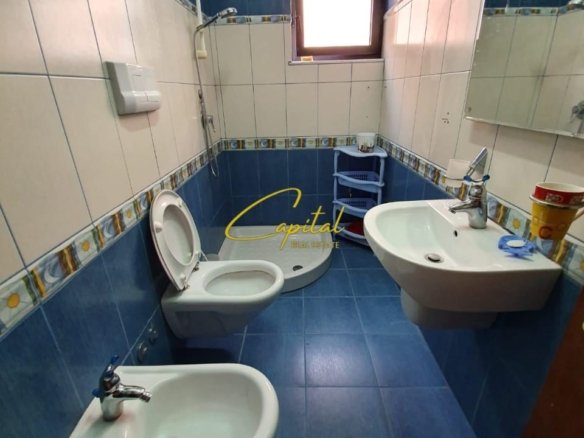 APARTAMENT ME QERA 1+1 MYSLYM SHYRI 60.000 LEKE