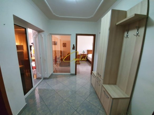 APARTAMENT ME QERA 1+1 MYSLYM SHYRI 60.000 LEKE