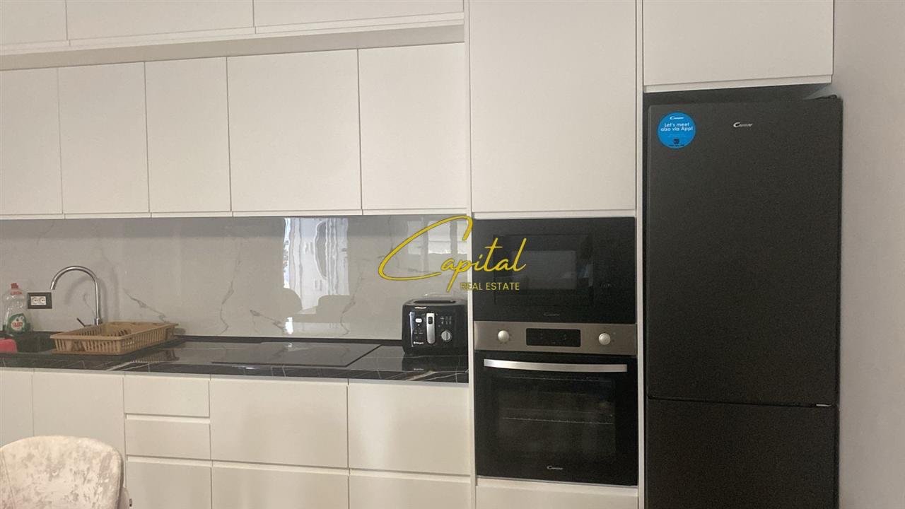 APARTAMENT ME QERA 2+1 PORCELANI 800 EURO