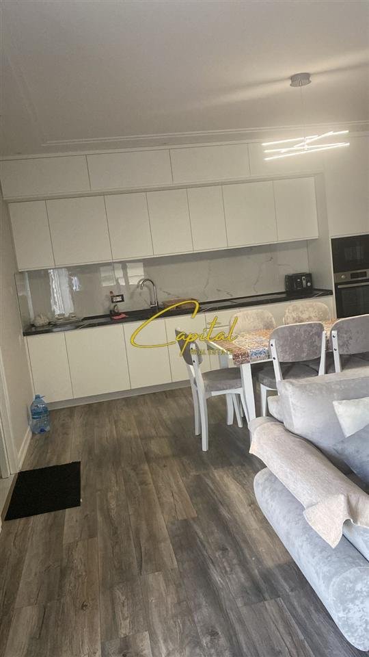 APARTAMENT ME QERA 2+1 PORCELANI 800 EURO