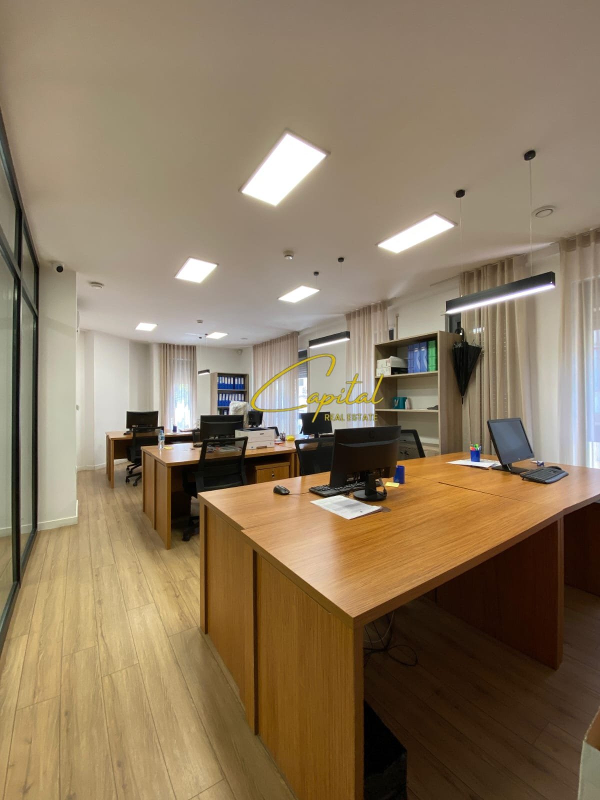 WhatsApp Image 2025-09-19 at 9.16.24 AM AMBIENT BIZNESI ME QERA 315 M2 RRUGA E BARRIKADAVE 4.600 EURO