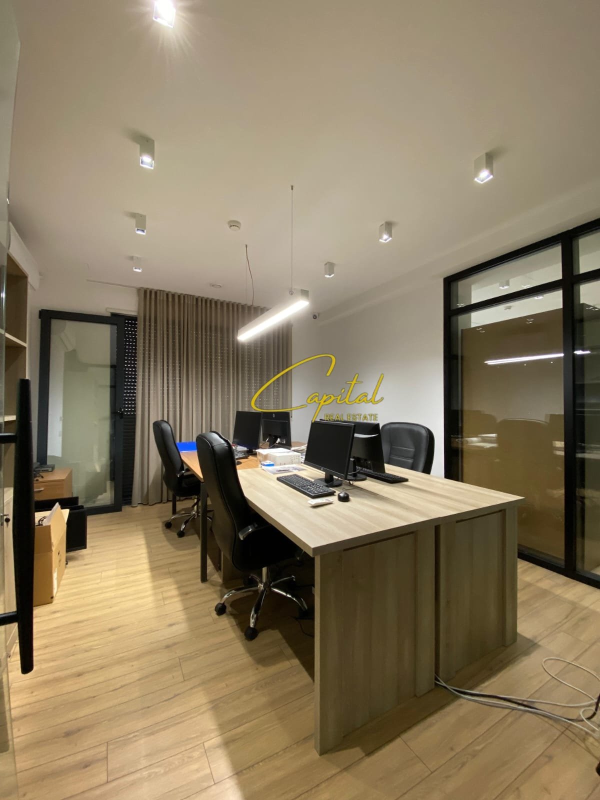 WhatsApp Image 2025-09-19 at 9.16.25 AM AMBIENT BIZNESI ME QERA 315 M2 RRUGA E BARRIKADAVE 4.600 EURO