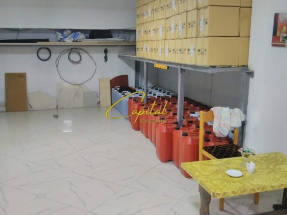 AMBIENT BIZNESI ME QERA 80 M2 SELITE 550 EURO