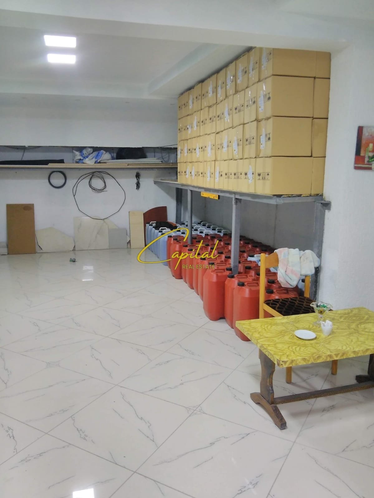 AMBIENT BIZNESI ME QERA 80 M2 SELITE 550 EURO