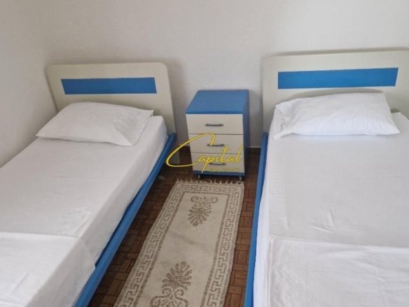 APARTAMENT ME QERA 2+1 BULEVARDI I RI 500 EURO