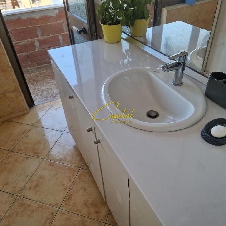 APARTAMENT ME QERA 2+1 BULEVARDI I RI 500 EURO