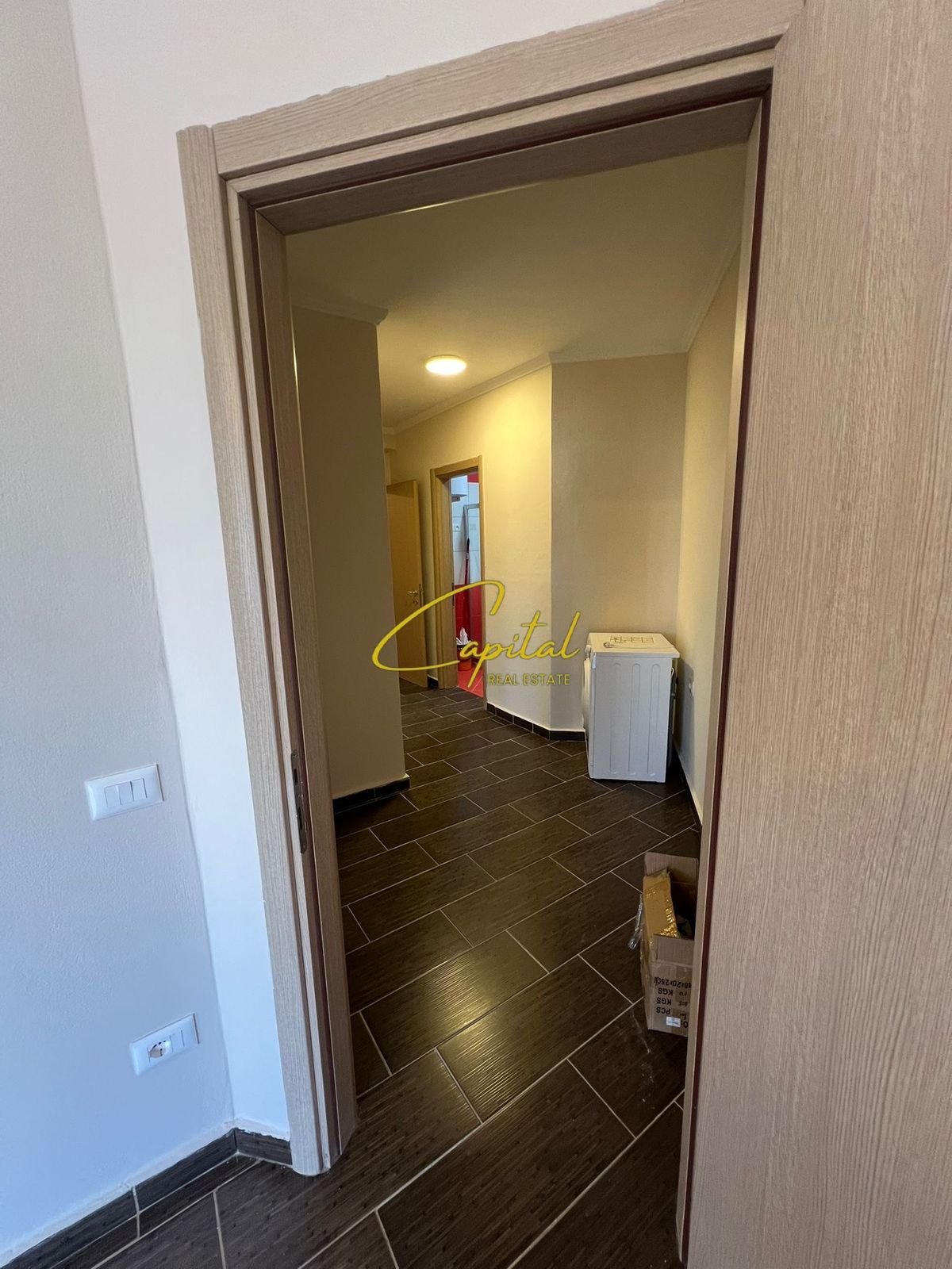 APARTAMENT ME QERA 2+1+2 YZBERISHT 450 EURO
