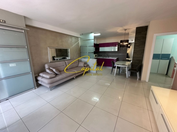 APARTAMENT ME QERA 3+1 PAZARI I RI 750 EURO