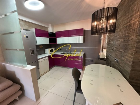 APARTAMENT ME QERA 3+1 PAZARI I RI 750 EURO