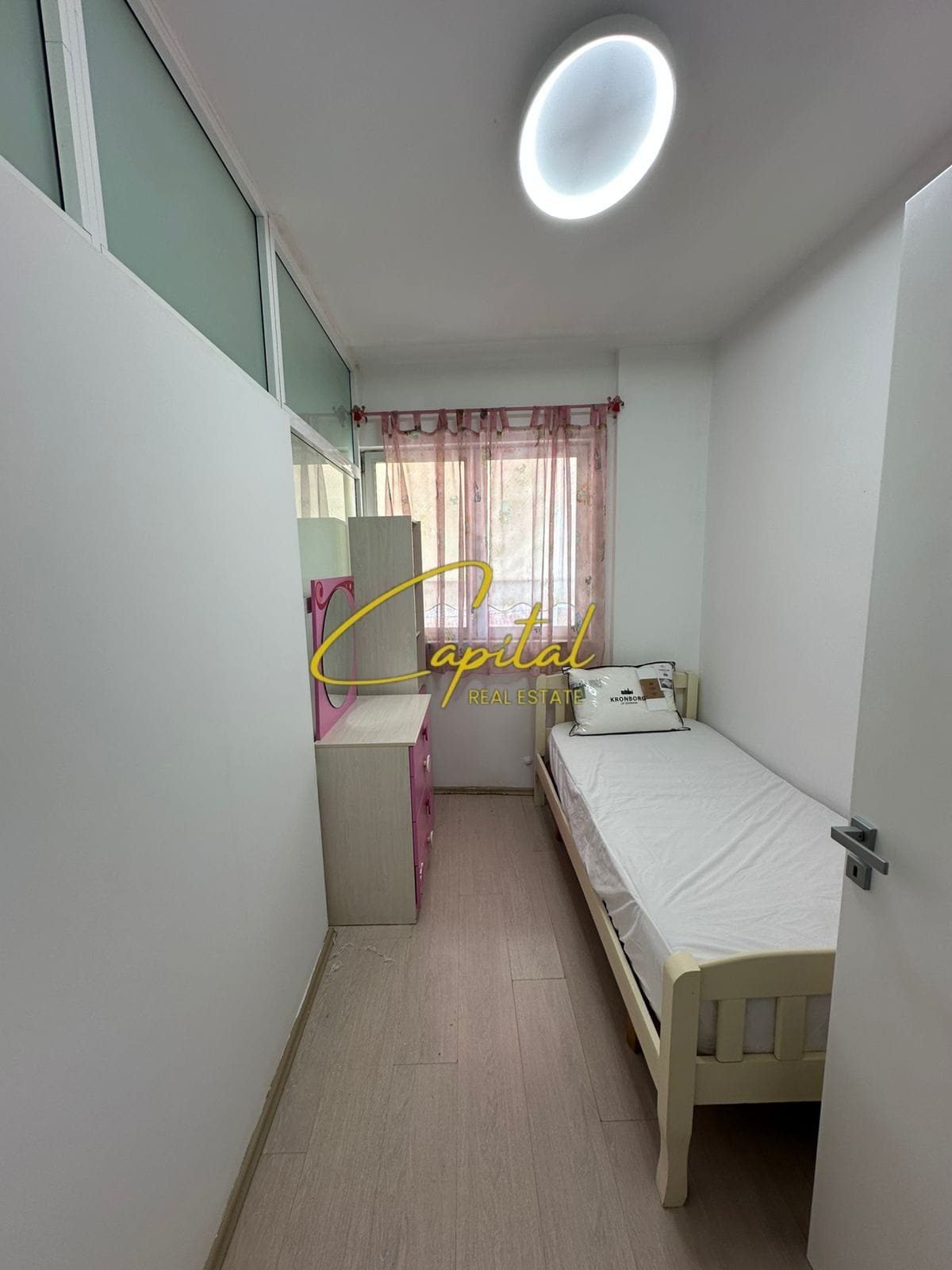 APARTAMENT ME QERA 3+1 PAZARI I RI 750 EURO