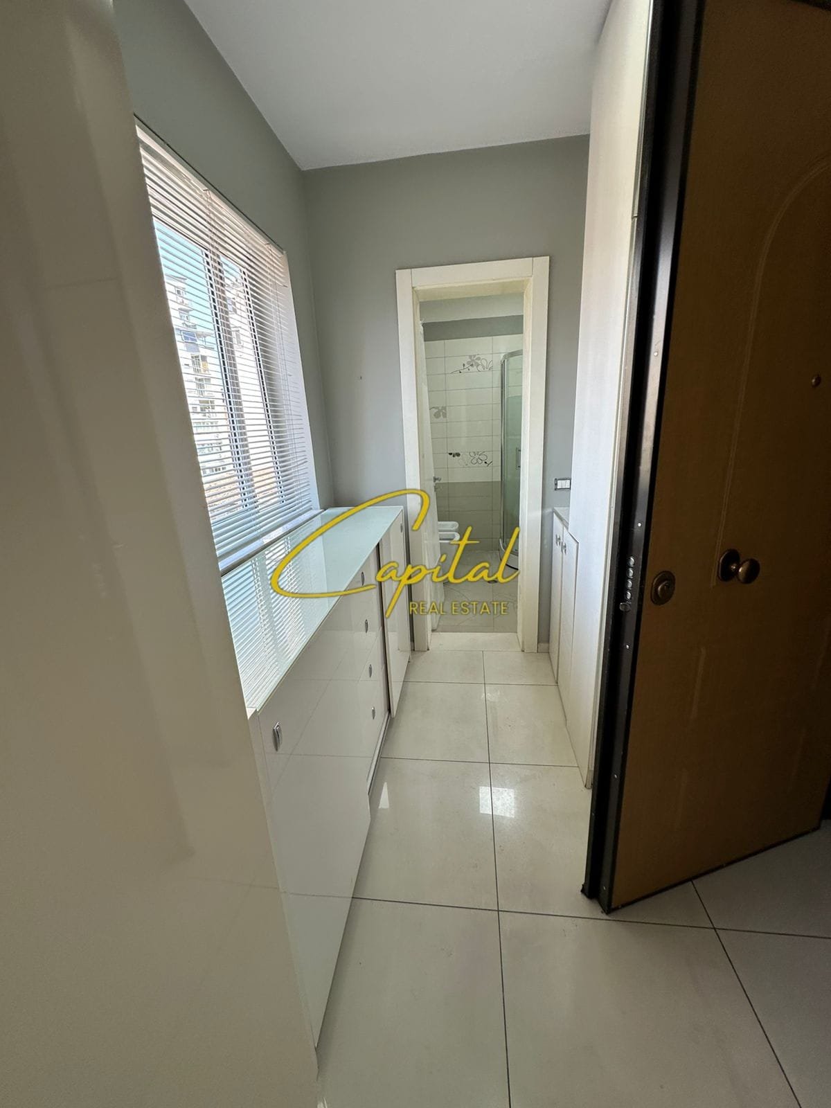 APARTAMENT ME QERA 3+1 PAZARI I RI 750 EURO