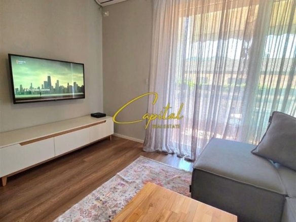 APARTAMENT ME QERA 1+1 LIQENI I THATE 600 EURO