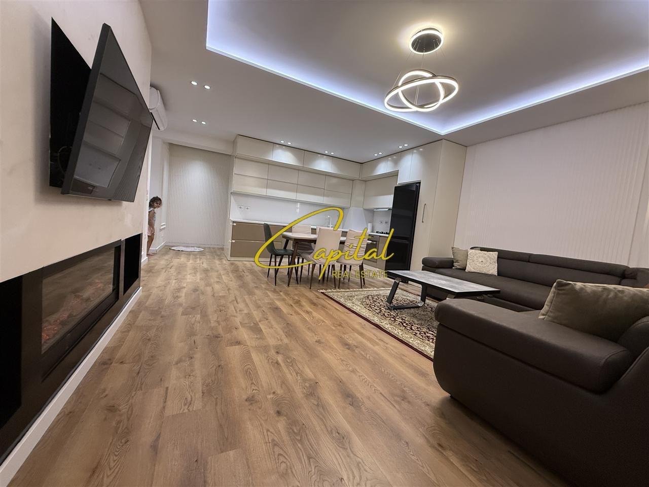 APARTAMENT ME QERA 2+1 KOMPLEKSI MALAJZIANIT 800 EURO