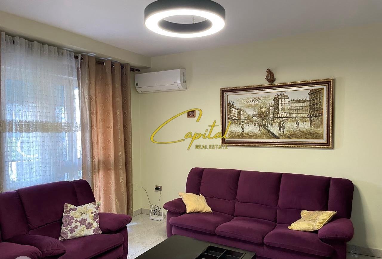 WhatsApp Image 2025-09-24 at 3.56.26 PM (1) APARTAMENT ME QERA 1+1 QENDER 62.000 LEKE