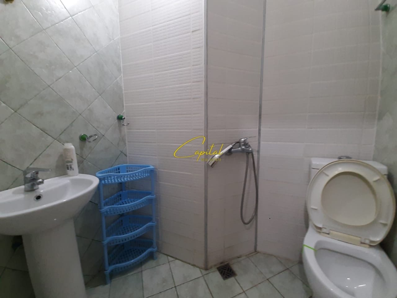 APARTAMENT ME QERA 1+1 RRUGA 5 MAJI 45.000 LEKE