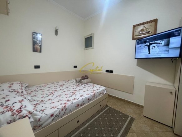 APARTAMENT ME QERA 1+1 RRUGA 5 MAJI 45.000 LEKE