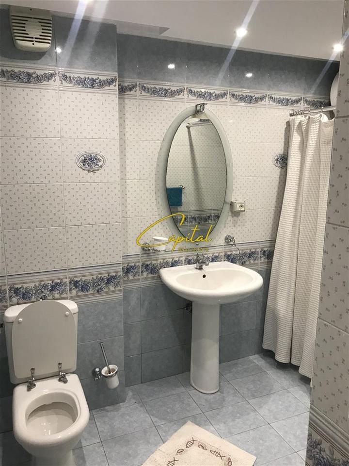 APARTAMENT ME QERA 3+1+2 MINE PEZA 1.100 EURO