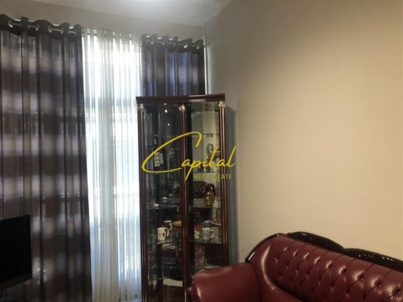 APARTAMENT ME QERA 1+1 PAZARI I RI 50.000 LEKE
