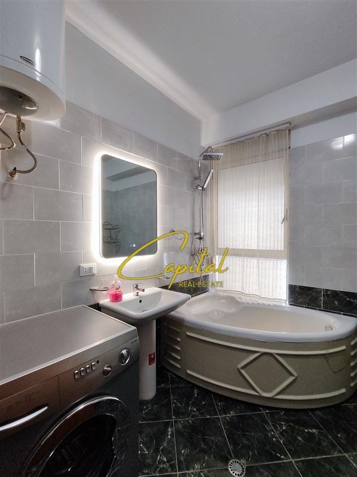 APARTAMENT ME QERA 2+1 RRUGA E KAVAJES 750 EURO