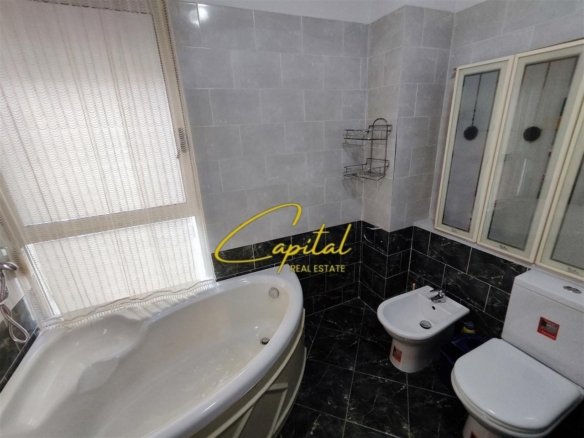 APARTAMENT ME QERA 2+1 RRUGA E KAVAJES 750 EURO
