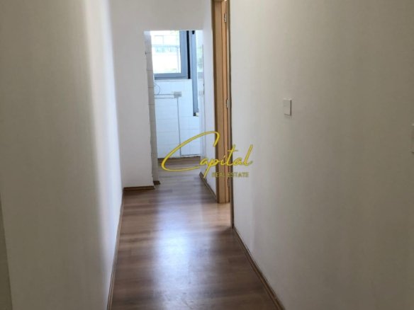 AMBIENT BIZNESI ME QERA 65 M2 QENDER 100.000 LEKE