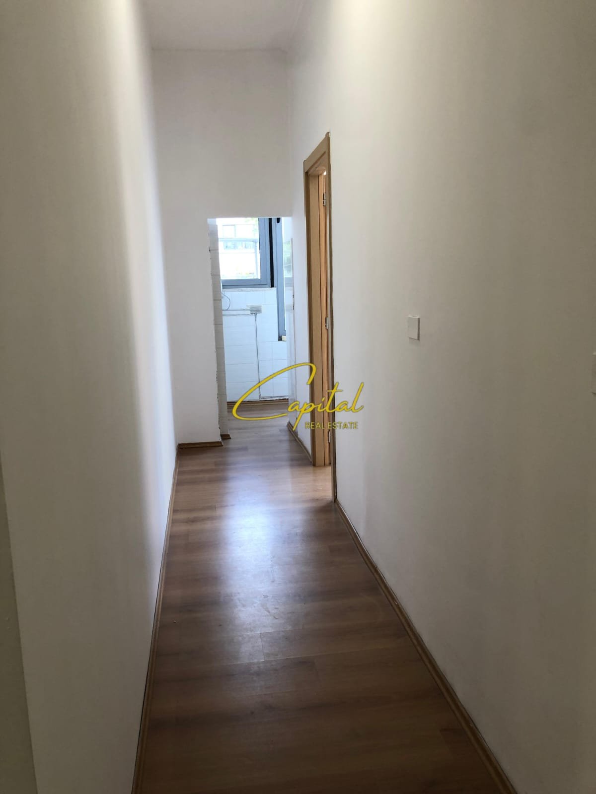 AMBIENT BIZNESI ME QERA 65 M2 QENDER 100.000 LEKE