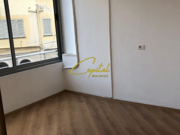 AMBIENT BIZNESI ME QERA 65 M2 QENDER 100.000 LEKE