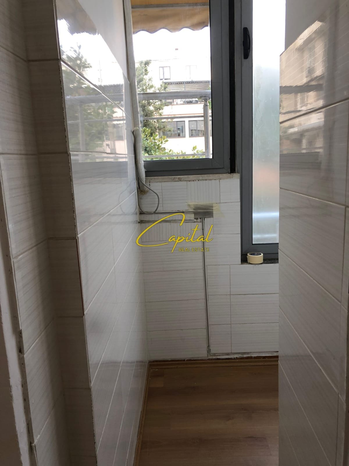 AMBIENT BIZNESI ME QERA 65 M2 QENDER 100.000 LEKE