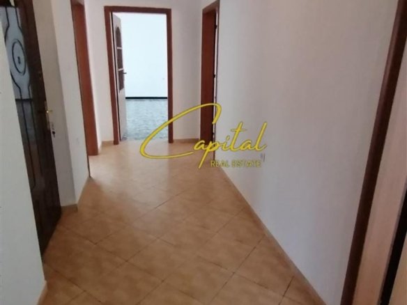 APARTAMENT ME QERA 3+1+2 MYSLYM SHYRI 50.000 LEKE