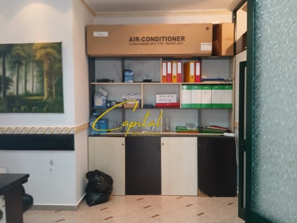 AMBIENT BIZNESI ME QERA 40 M2 21 DHJETORI 450 EURO