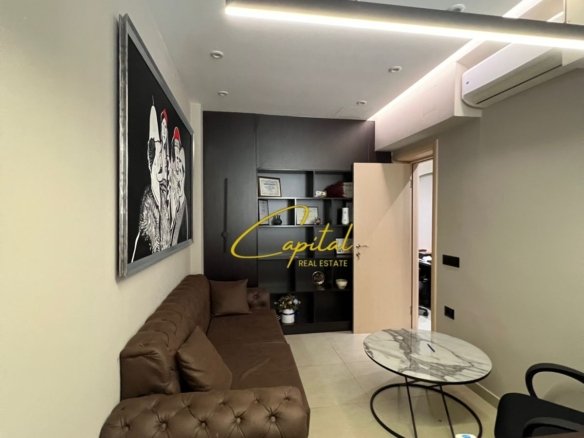 ZYRE ME QERA 30 M2 RRUGA MYSLYM SHYRI 60.000 LEKE