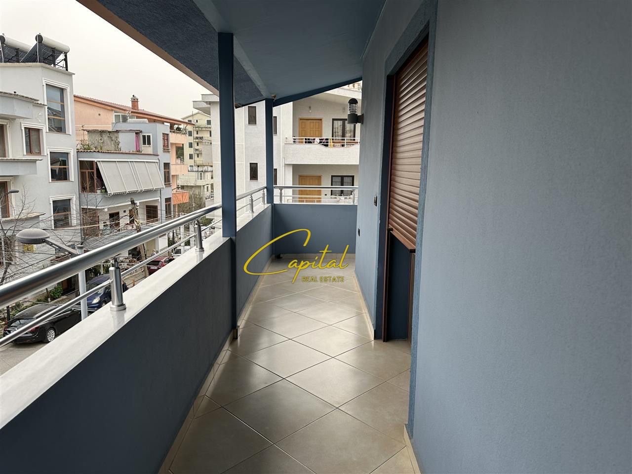 APARTAMENT ME QERA 2+1+2 QYTET STUDENTI 60.000 LEKE