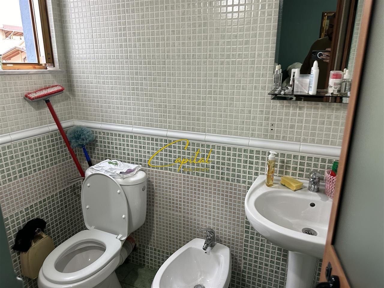 APARTAMENT ME QERA 2+1+2 QYTET STUDENTI 60.000 LEKE
