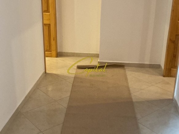 APARTAMENT ME QERA 1+1 ISH FUSHA AVIACIONIT 500 EURO