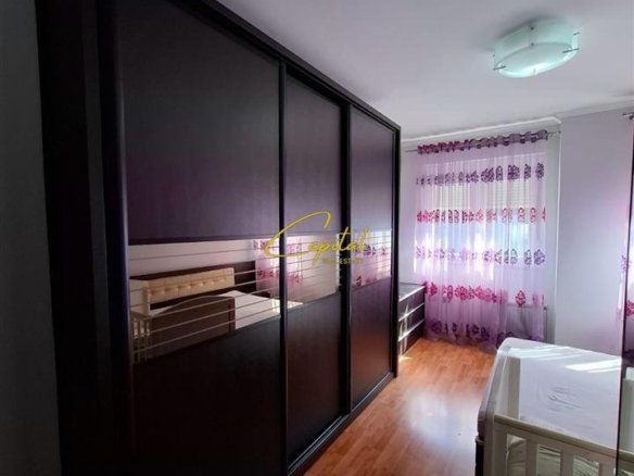 APARTAMENT ME QERA 1+1 ISH BLLOKU 900 EURO